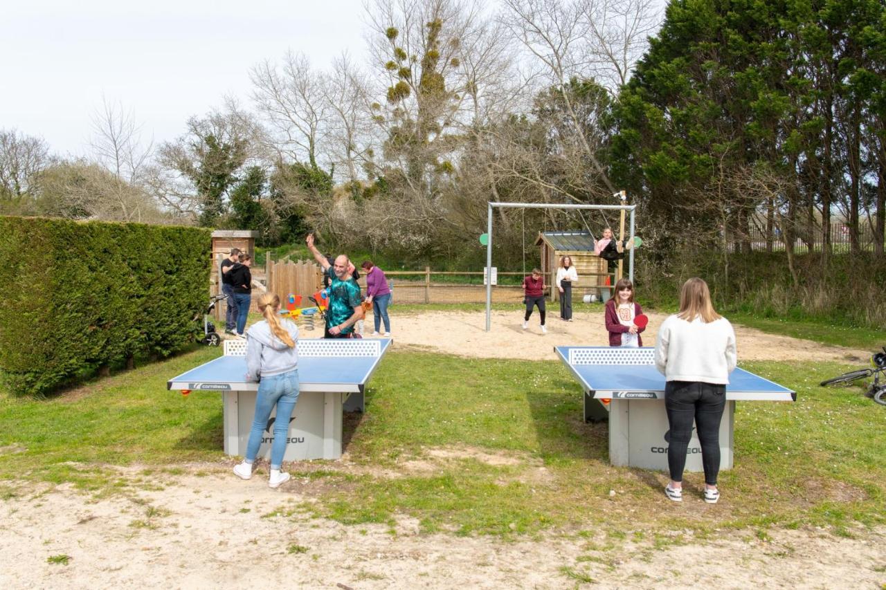 Camping Les Carolins Saint-Lo-d'Ourville Exterior photo